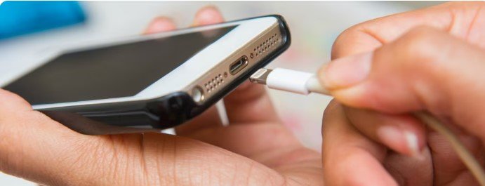 Si ta bëni telefonin tuaj që të karikohet më shpejt?