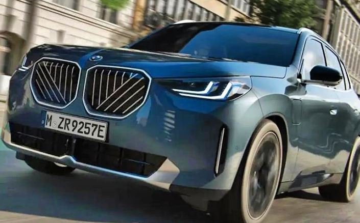 Dalin pamjet e para të BMW X3 2025
