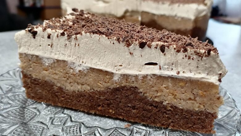 Tortë me patate: Duhet ta provoni, do të mahniteni nga shija e kësaj ëmbëlsire