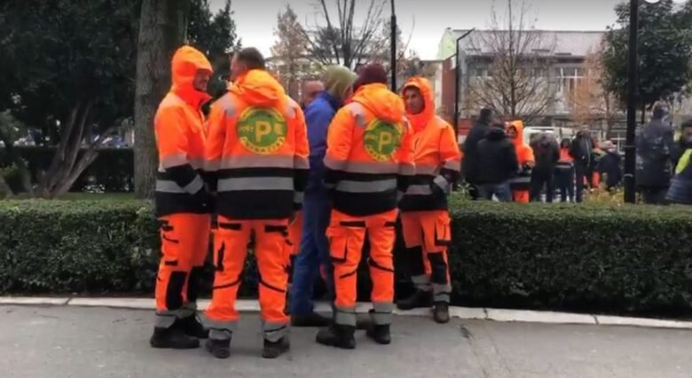 Punëtorët e “Pastrimit” protestojnë të hënën para Komunës së Prishtinës