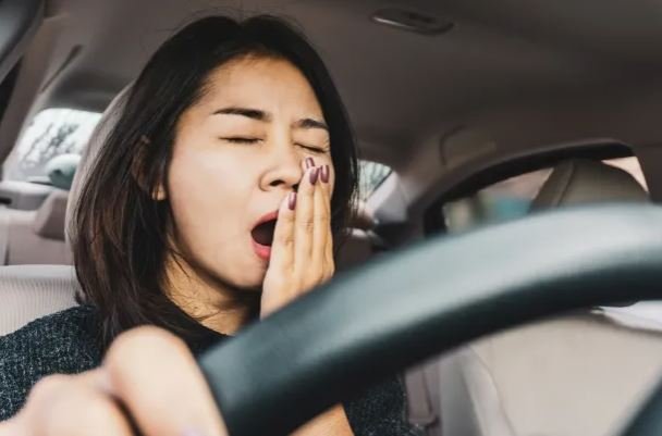 A është shenjë diabeti nëse ju flihet gjumë direkt pas ngrënies?