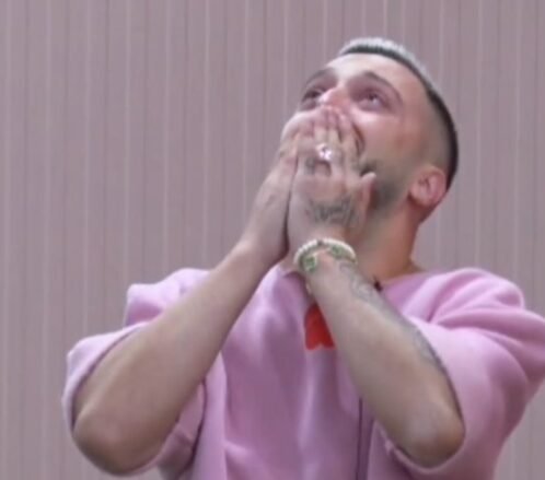 Gjesti shfaqet me bylyzyk që kushton mijëra euro