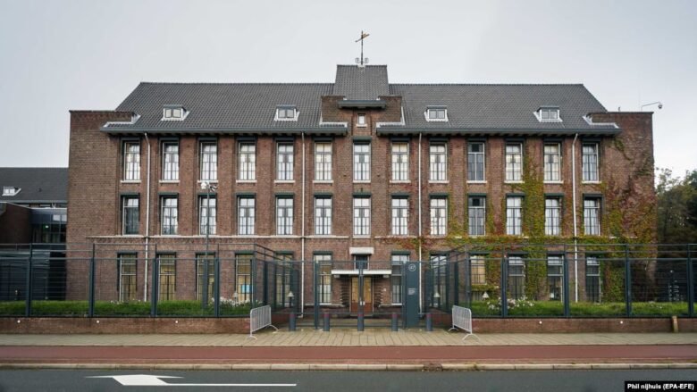 Koci për protestën në Hagë: Nëse krerët e UÇK-së janë kriminelë, atëherë të gjithë ne luftëtarët e lirisë jemi kriminelë