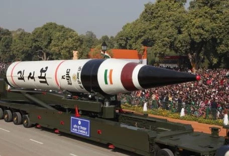 India teston raketën bërthamore të aftë të arrijë në cilëndo pjesë të Kinës